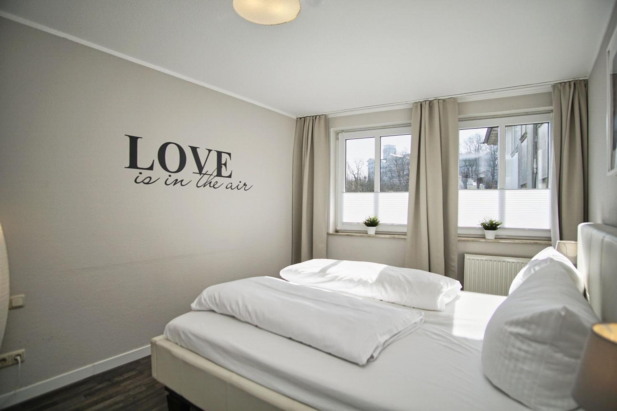 Ostseeurlaub-Goehren Ferienwohnung Sanddollar Im Haus Strandeck מראה חיצוני תמונה